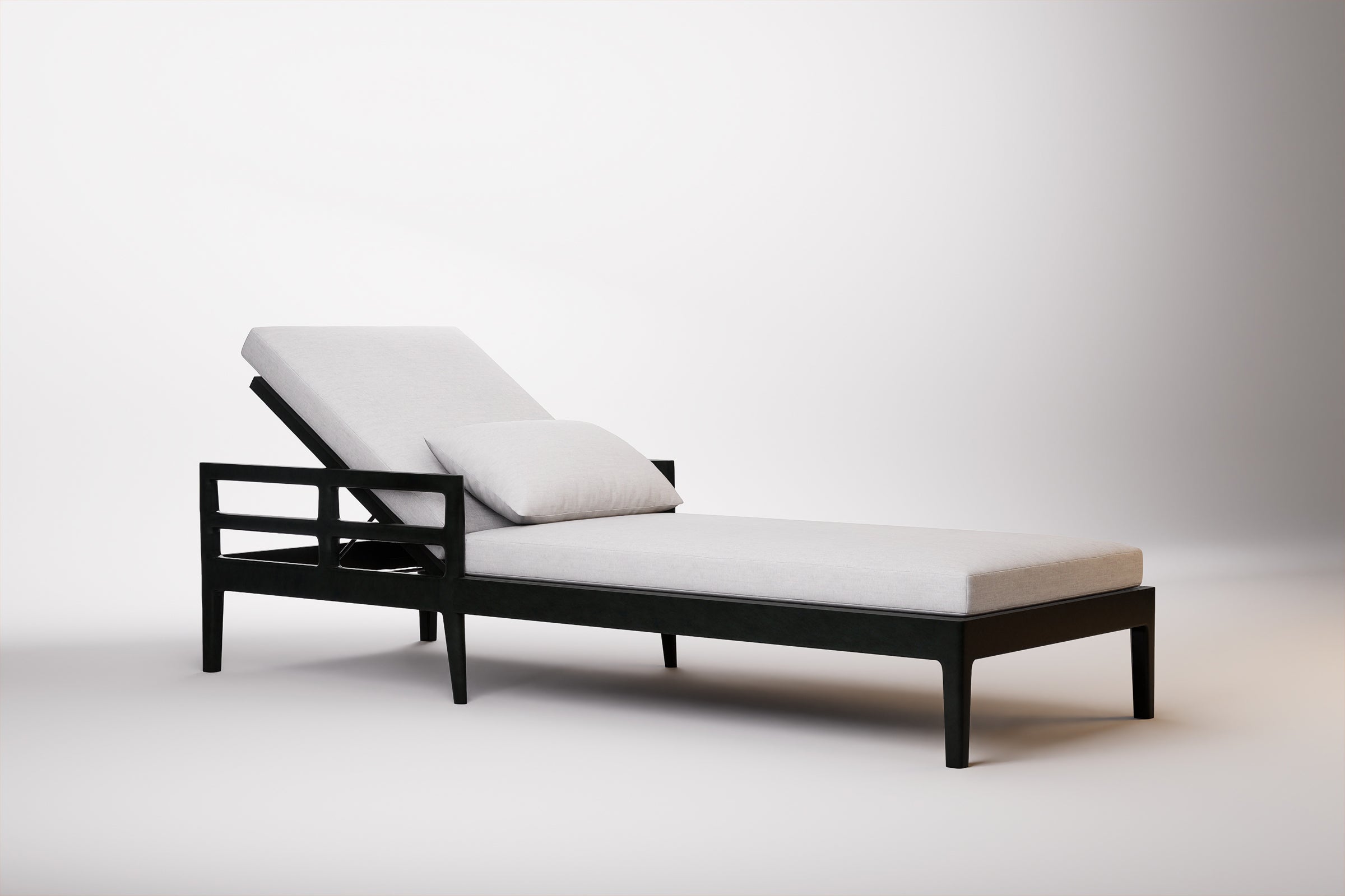 Vienna Outdoor Sun Lounge Aluminium