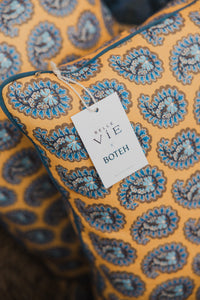 Rome Outdoor Scatter Cushions - Mid Paisley Earthy