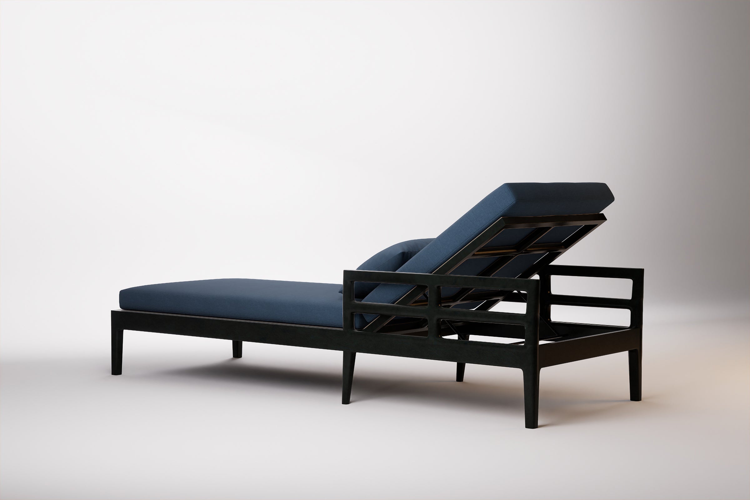 Vienna Outdoor Sun Lounge Aluminium