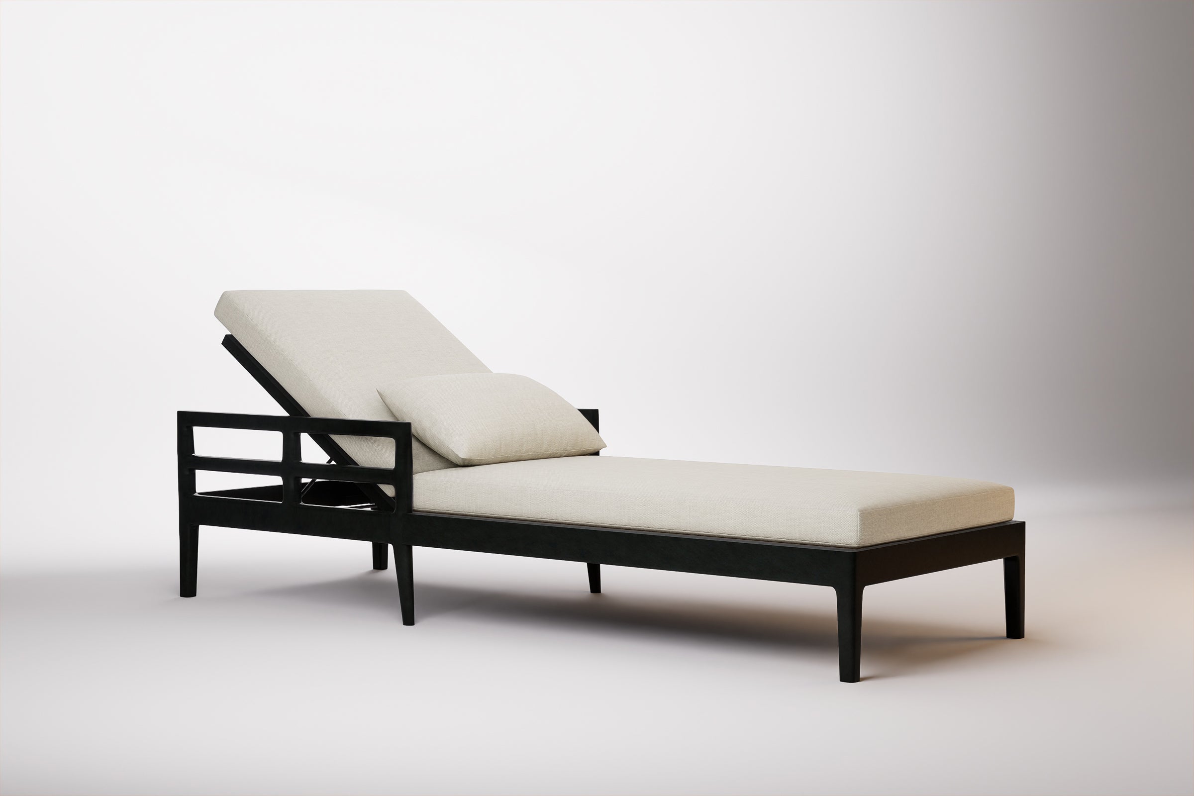 Vienna Outdoor Sun Lounge Aluminium