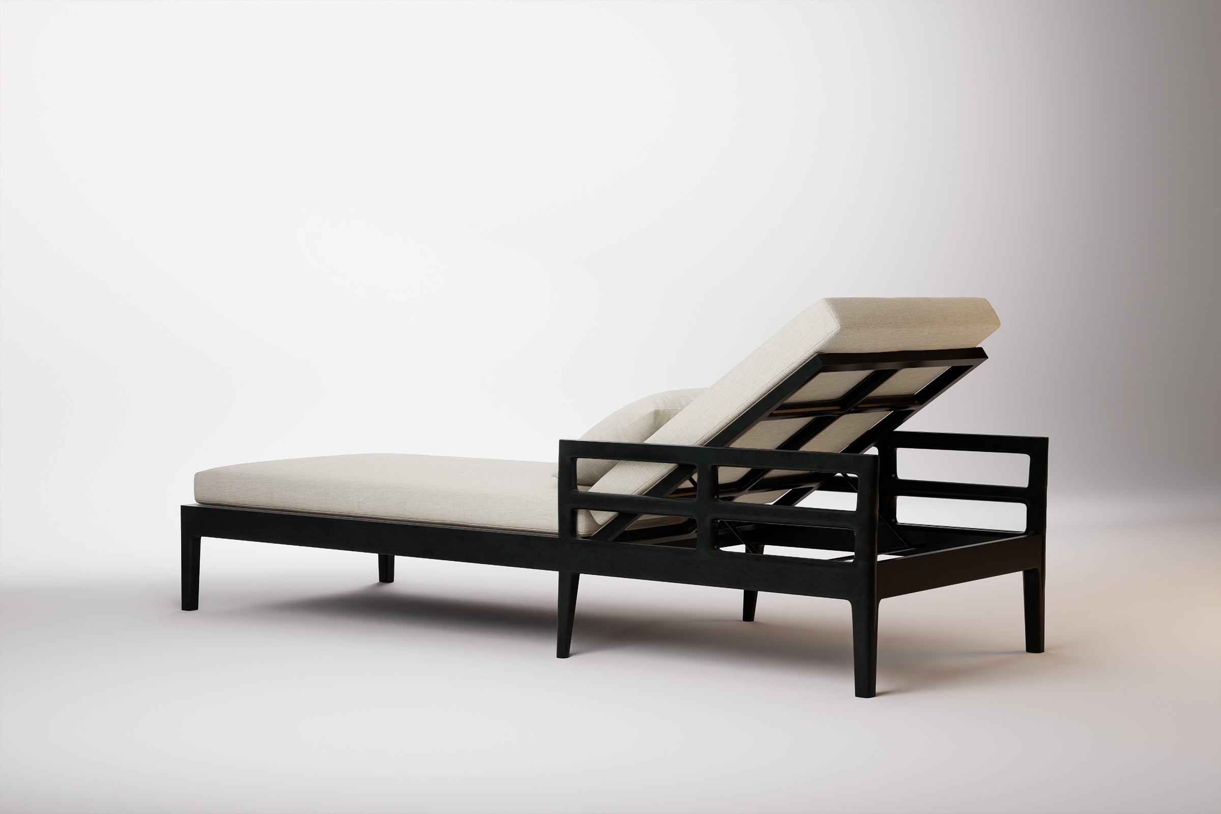 Vienna Outdoor Sun Lounge Aluminium