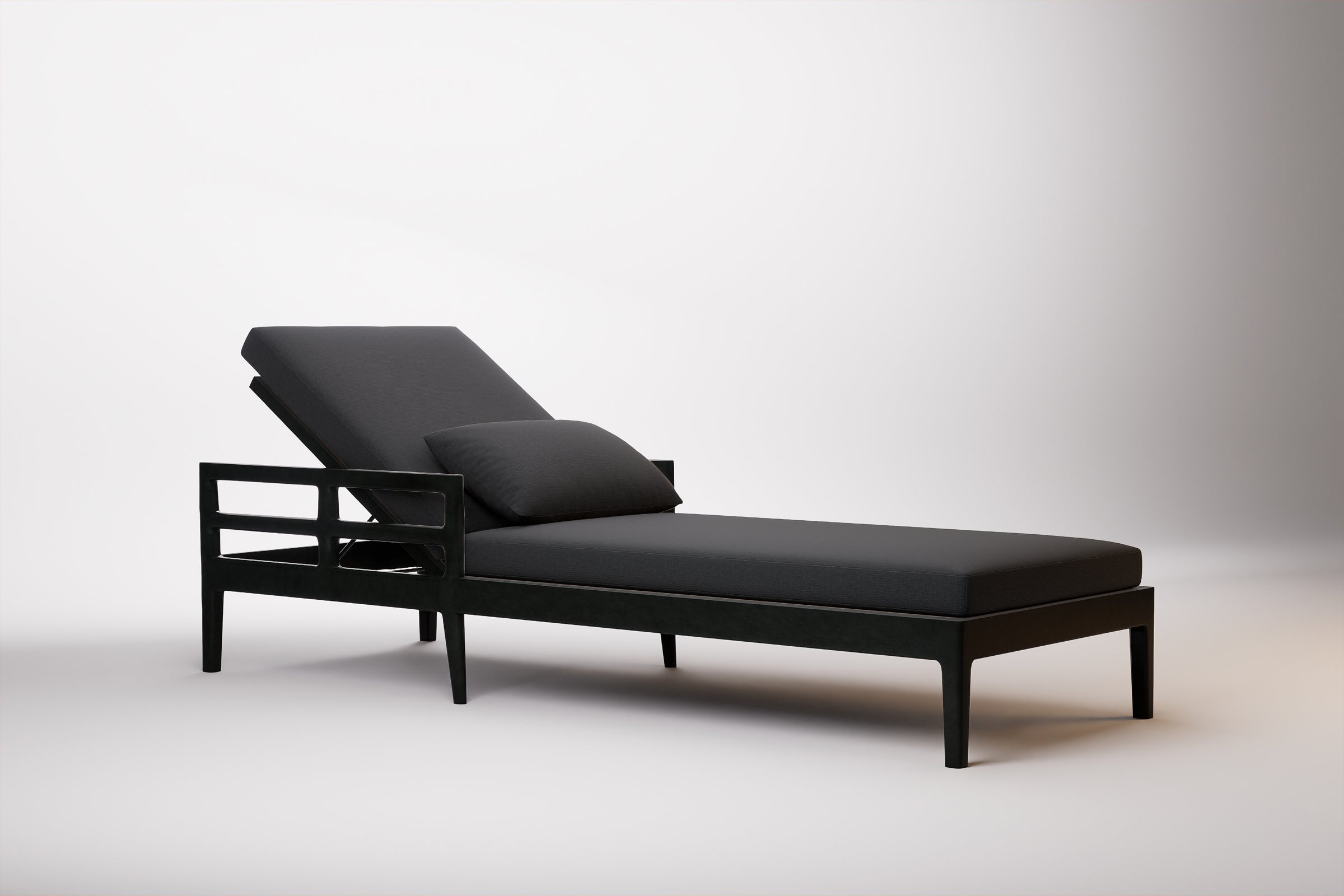 Vienna Outdoor Sun Lounge Aluminium