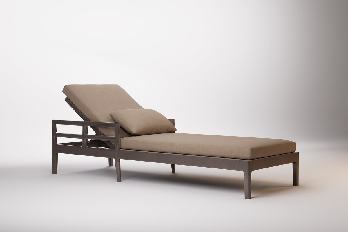 Vienna Outdoor Sun Lounge Aluminium