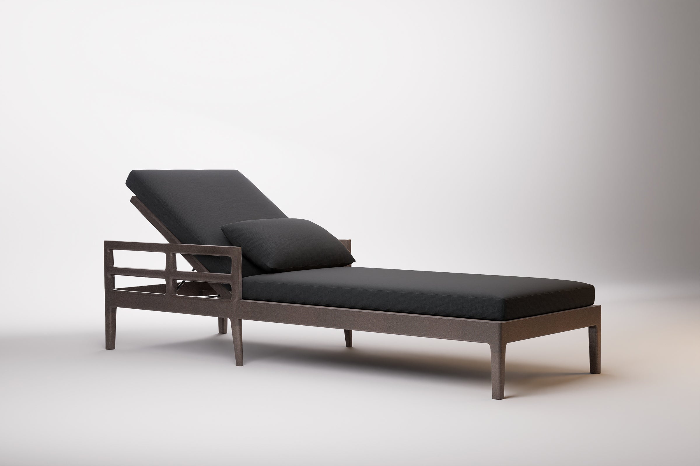 Vienna Outdoor Sun Lounge Aluminium