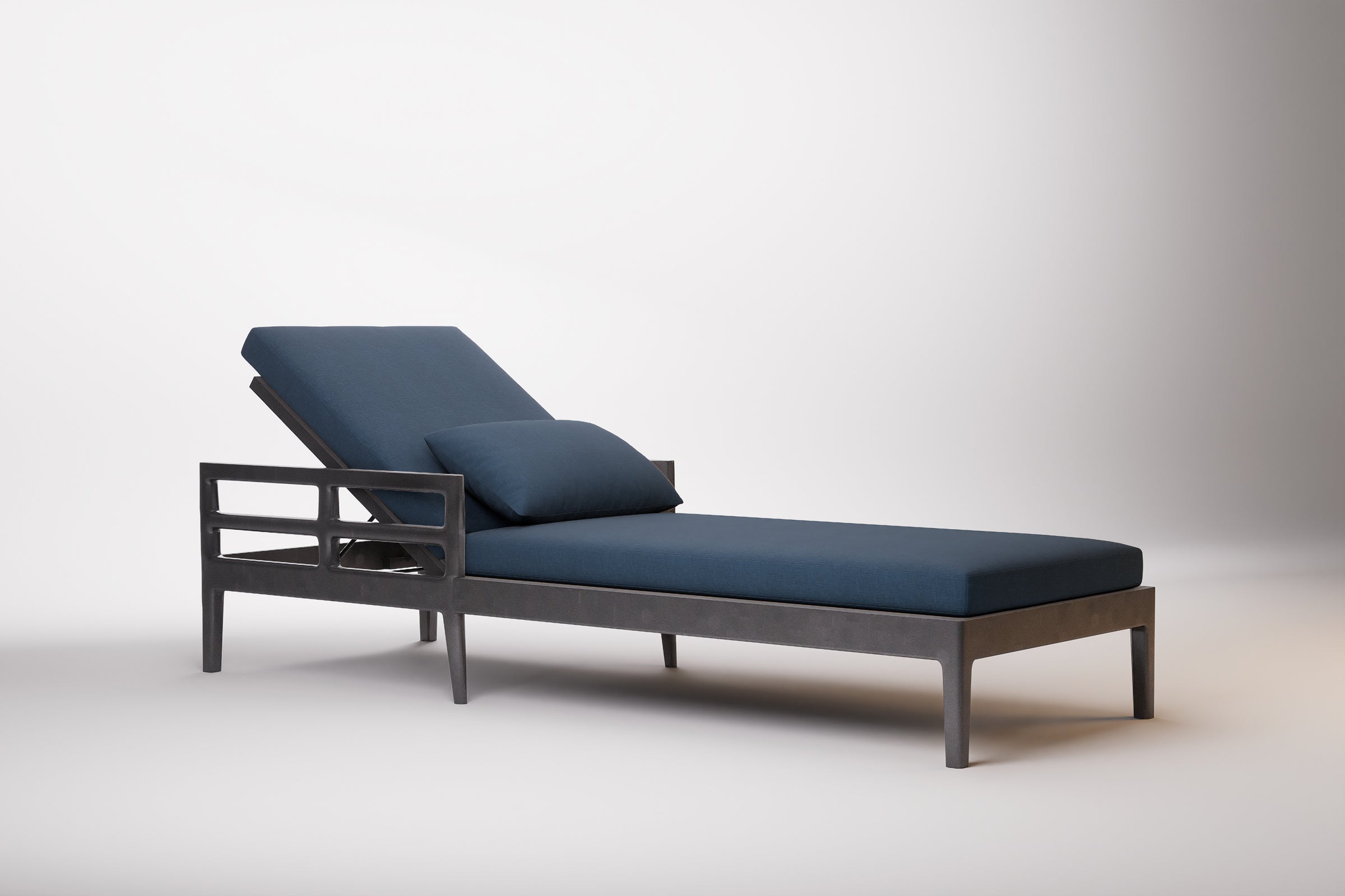 Vienna Outdoor Sun Lounge Aluminium