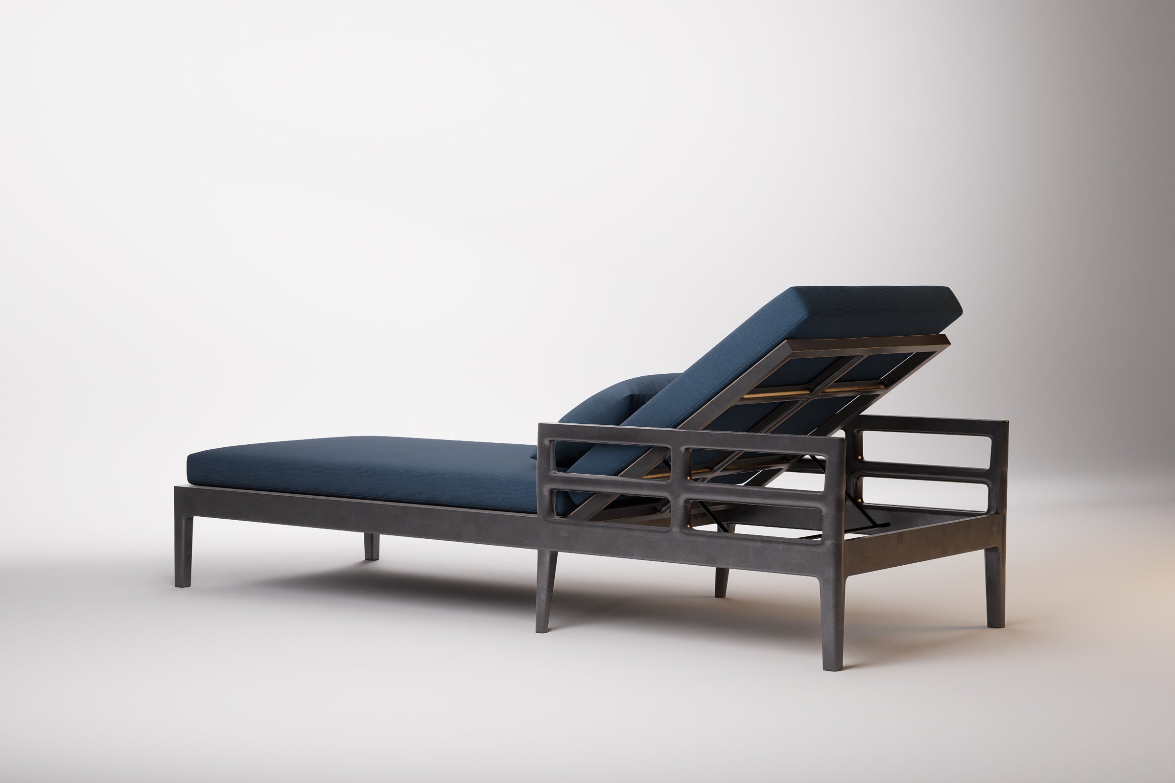 Vienna Outdoor Sun Lounge Aluminium