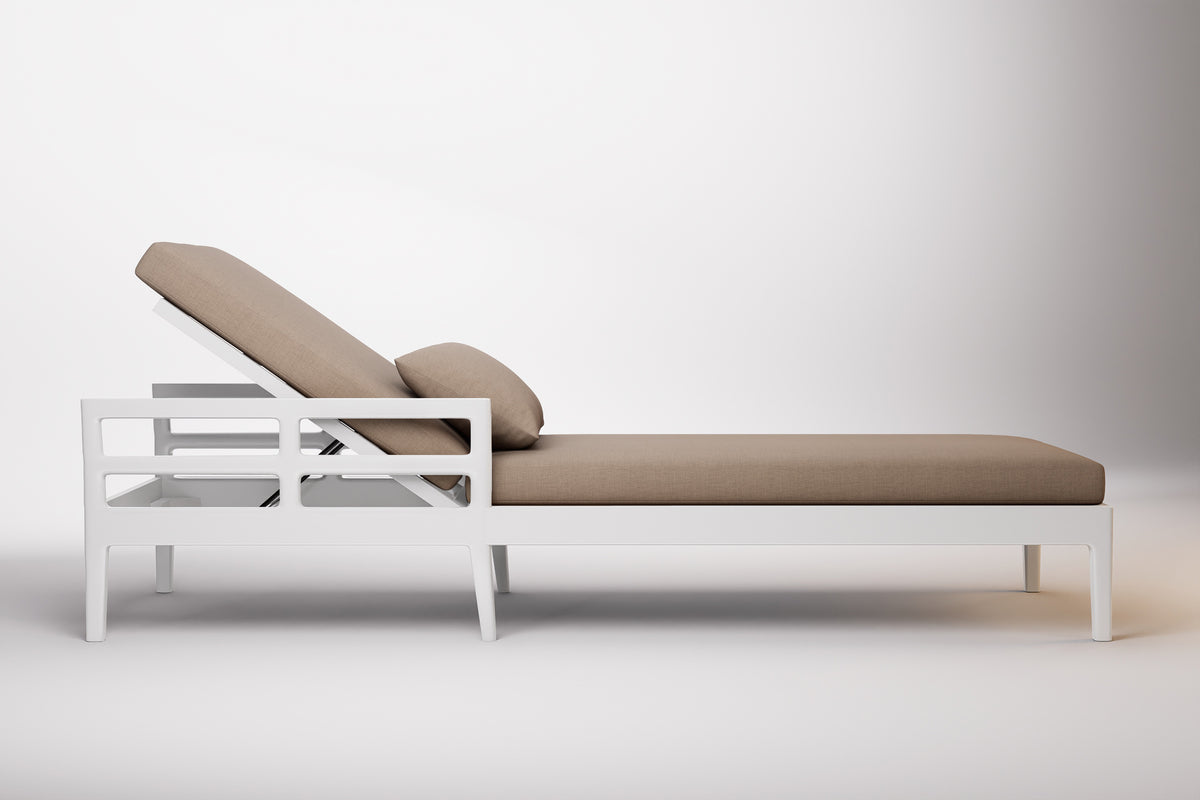 Vienna Outdoor Sun Lounge Aluminium