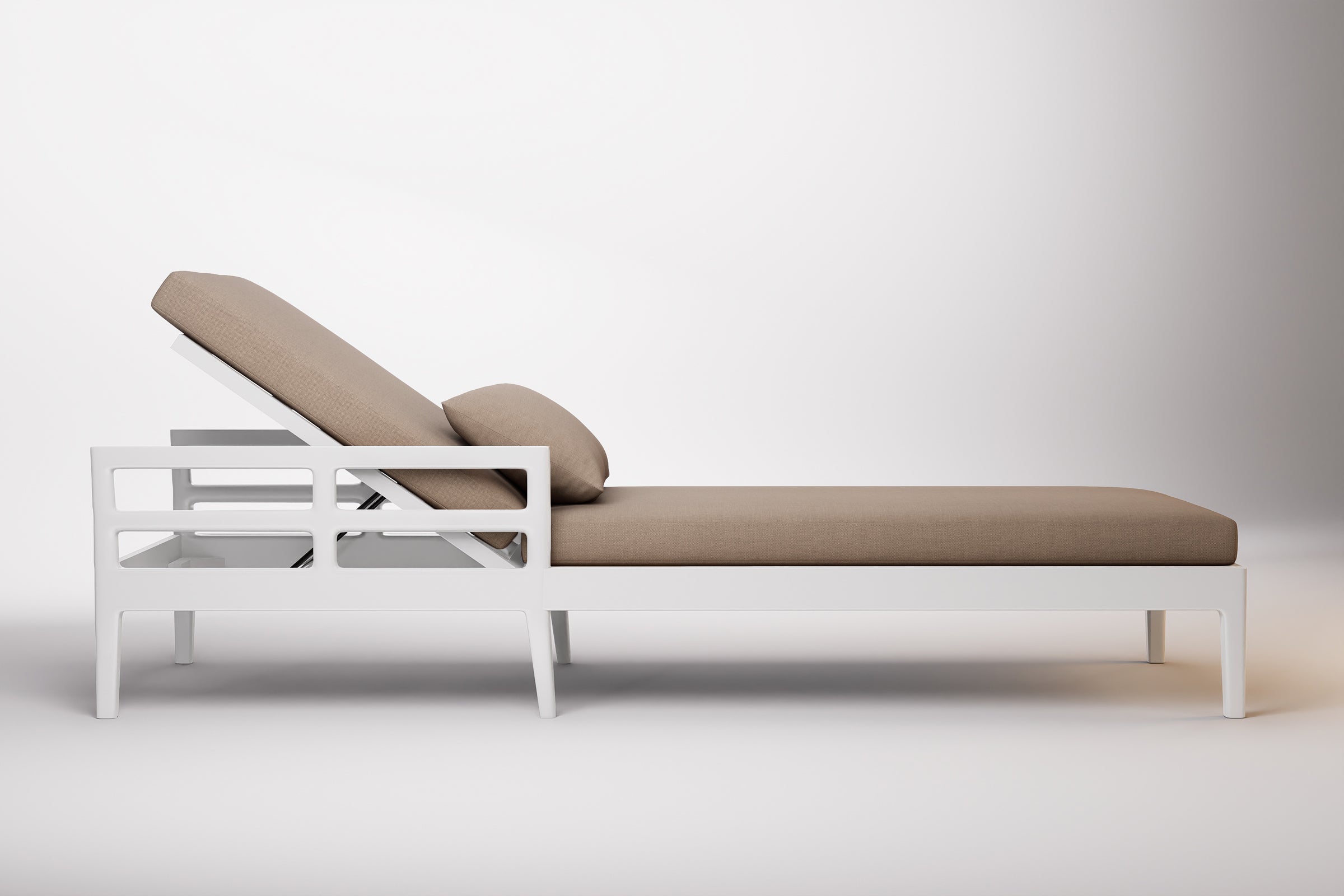 Vienna Outdoor Sun Lounge Aluminium