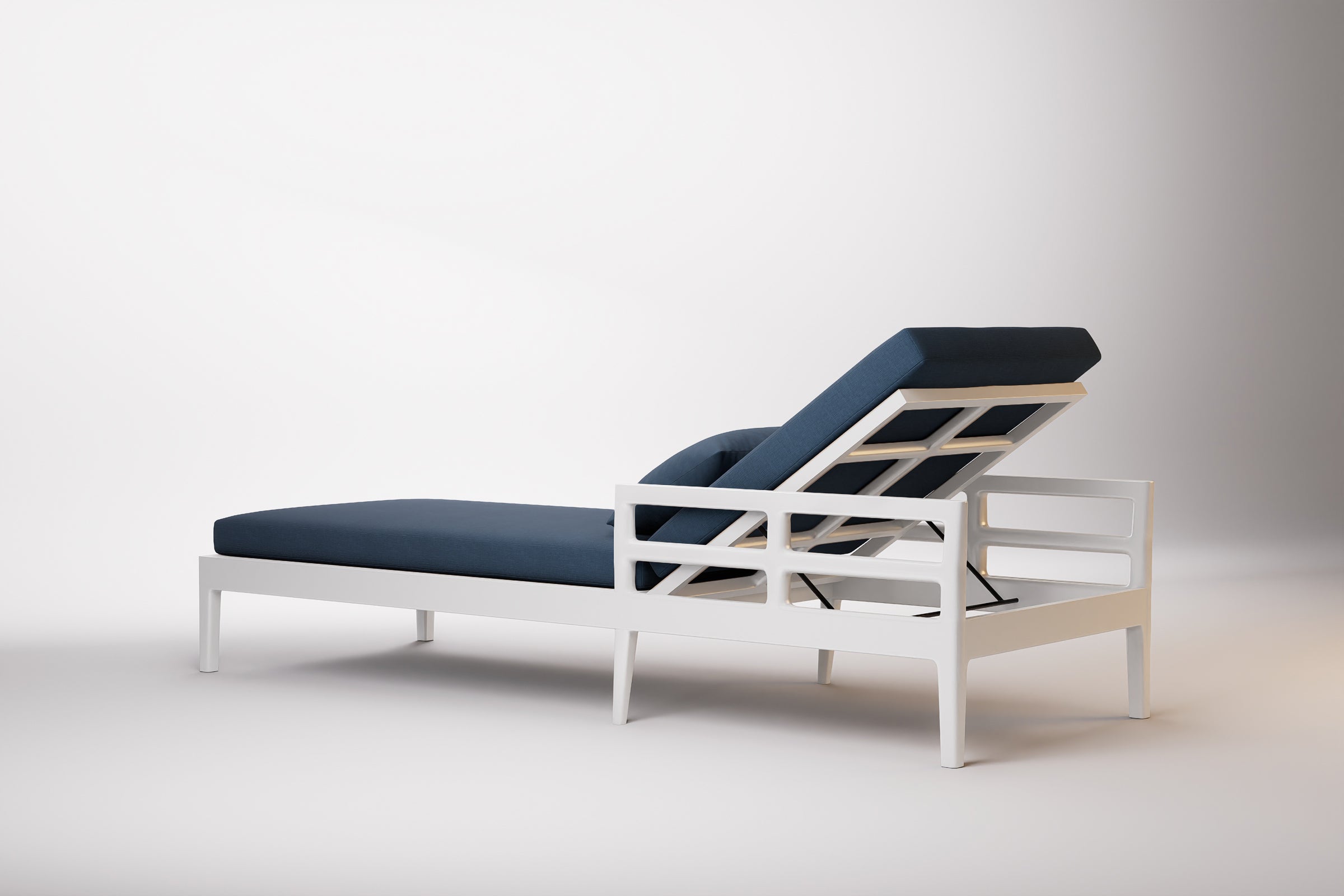 Vienna Outdoor Sun Lounge Aluminium