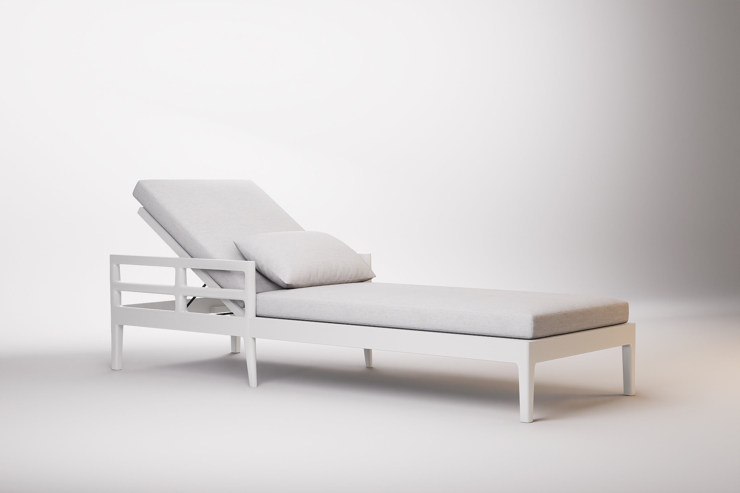 Vienna Outdoor Sun Lounge Aluminium