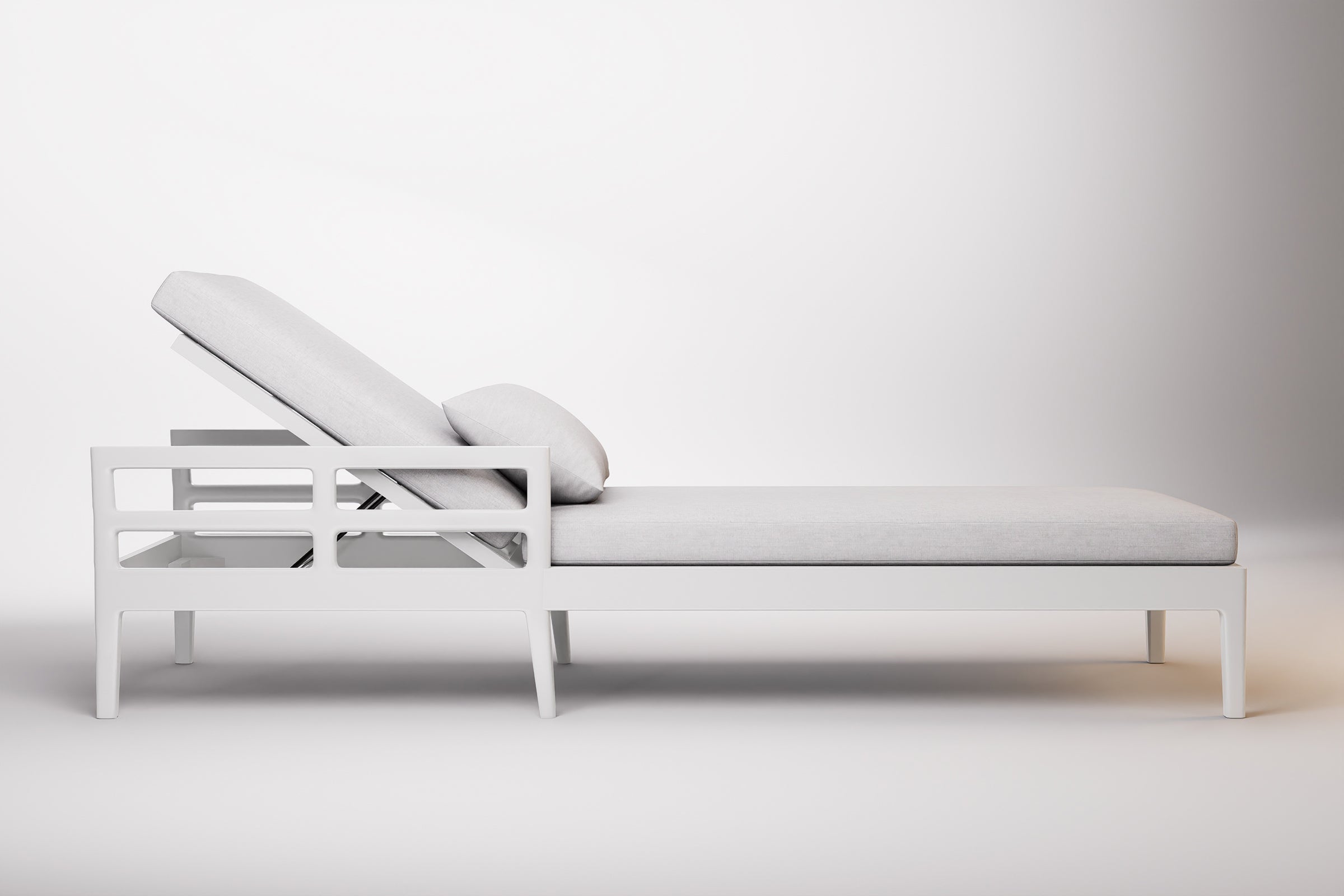 Vienna Outdoor Sun Lounge Aluminium