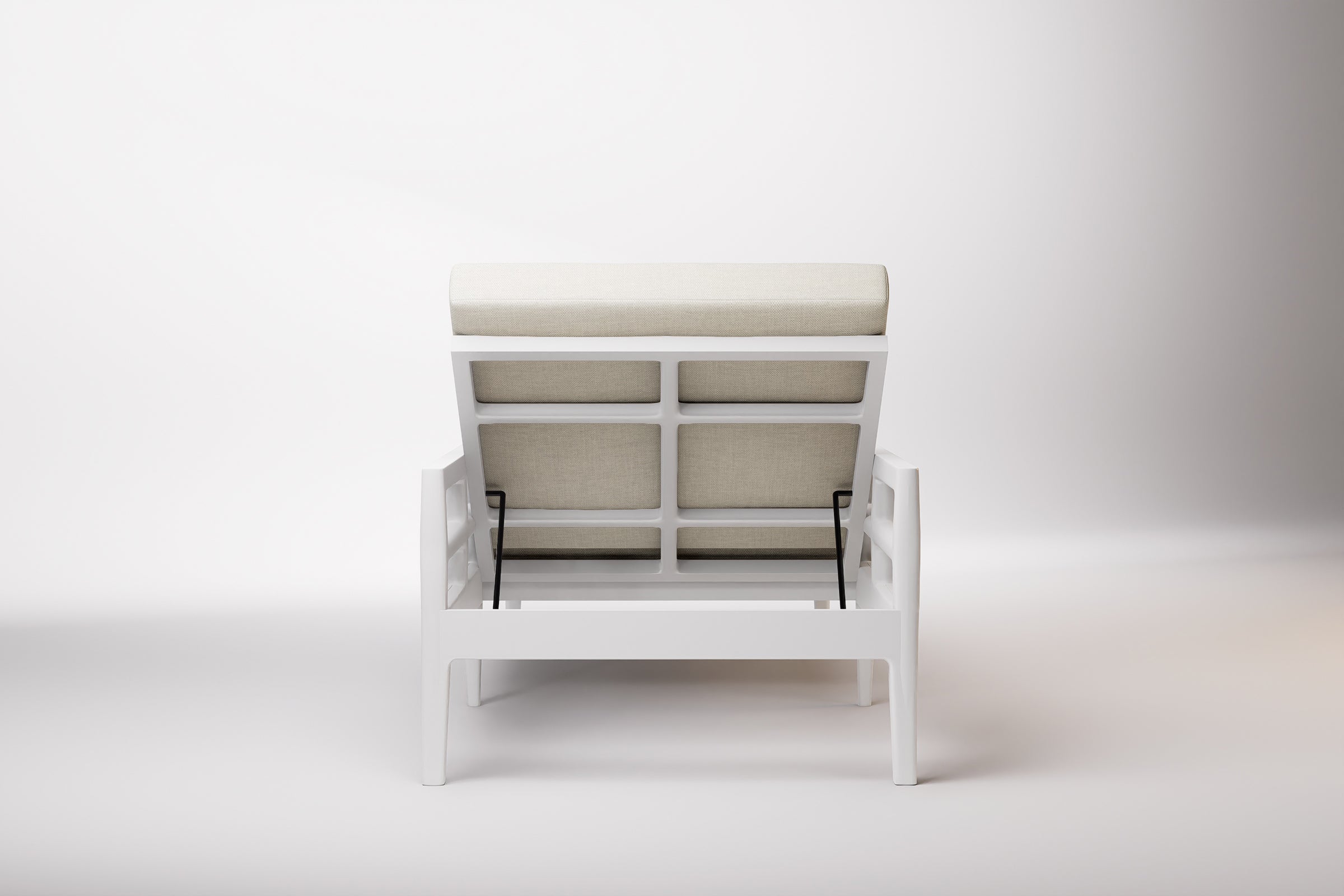 Vienna Outdoor Sun Lounge Aluminium