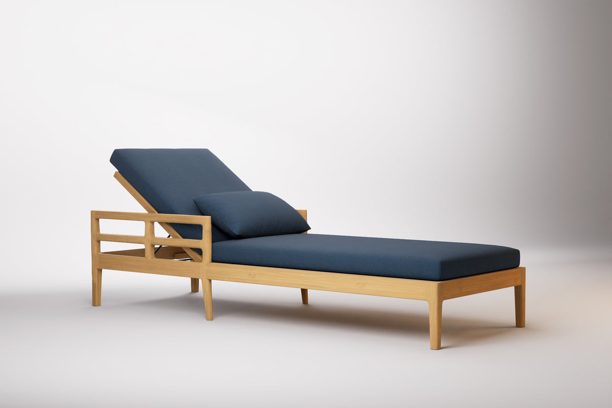 Vienna Outdoor Sun Lounge Teak