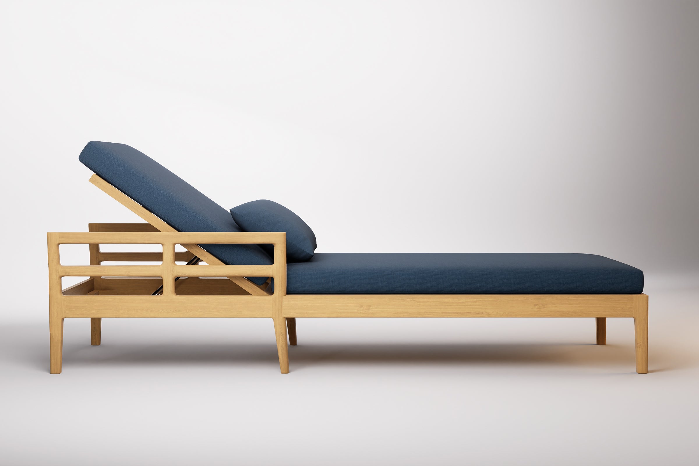Vienna Outdoor Sun Lounge Teak