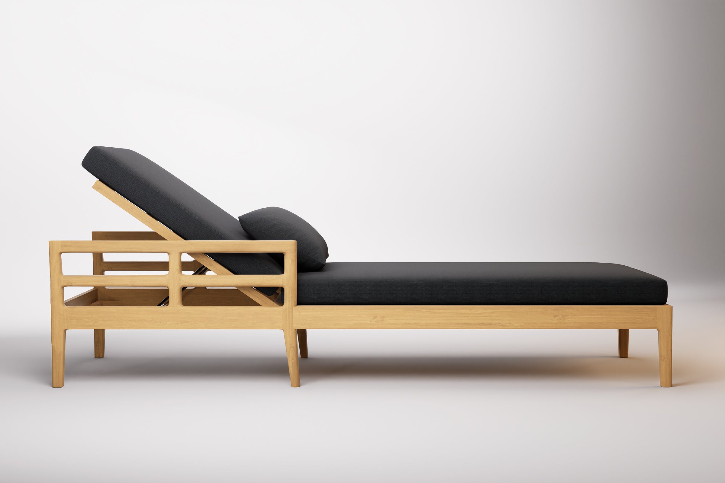 Vienna Outdoor Sun Lounge Teak